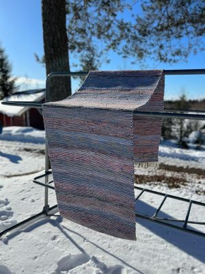 Marjasatoa - matto , tilauksesta